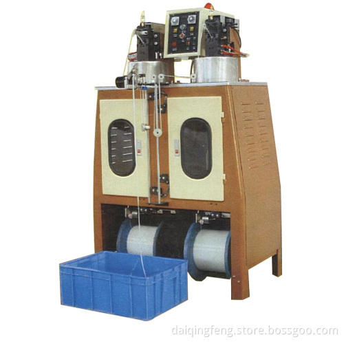 High-speed nylon zipper forming machine